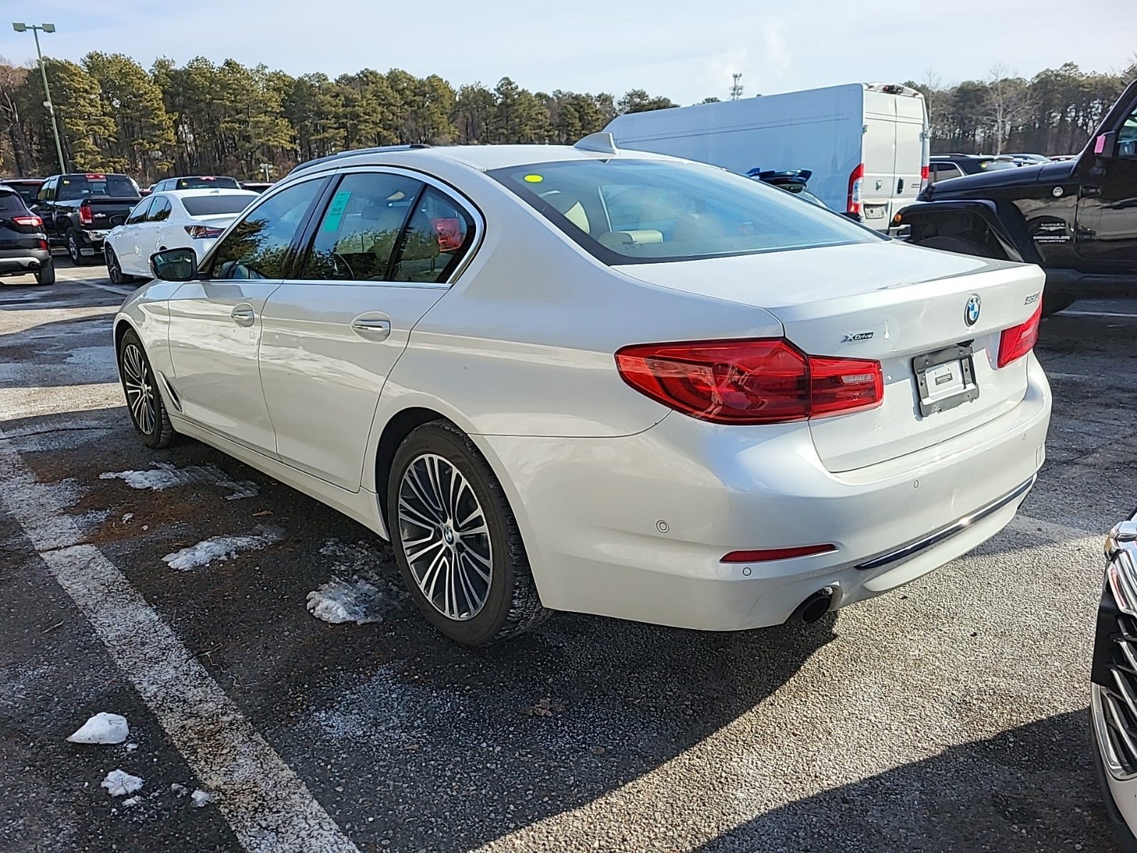 Used 2017 BMW 530i xDrive image 3