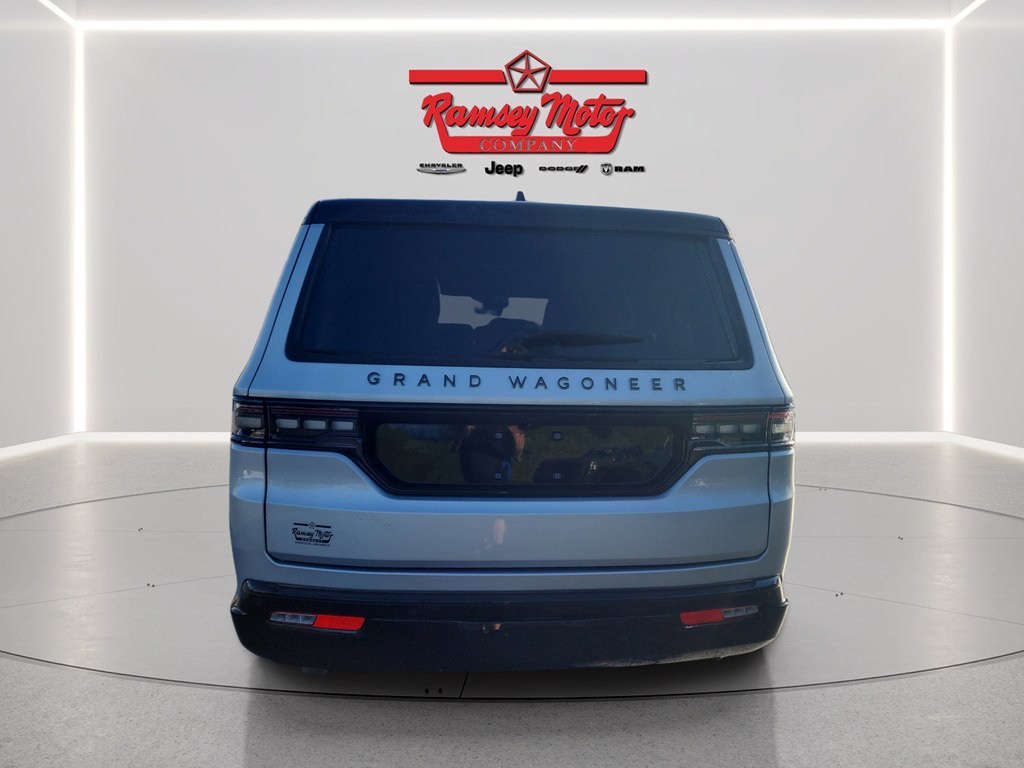 Used 2025 Jeep Grand Wagoneer L Series II Obsidian w/ Quick Order Packagew 28T AWD/4WD image 4