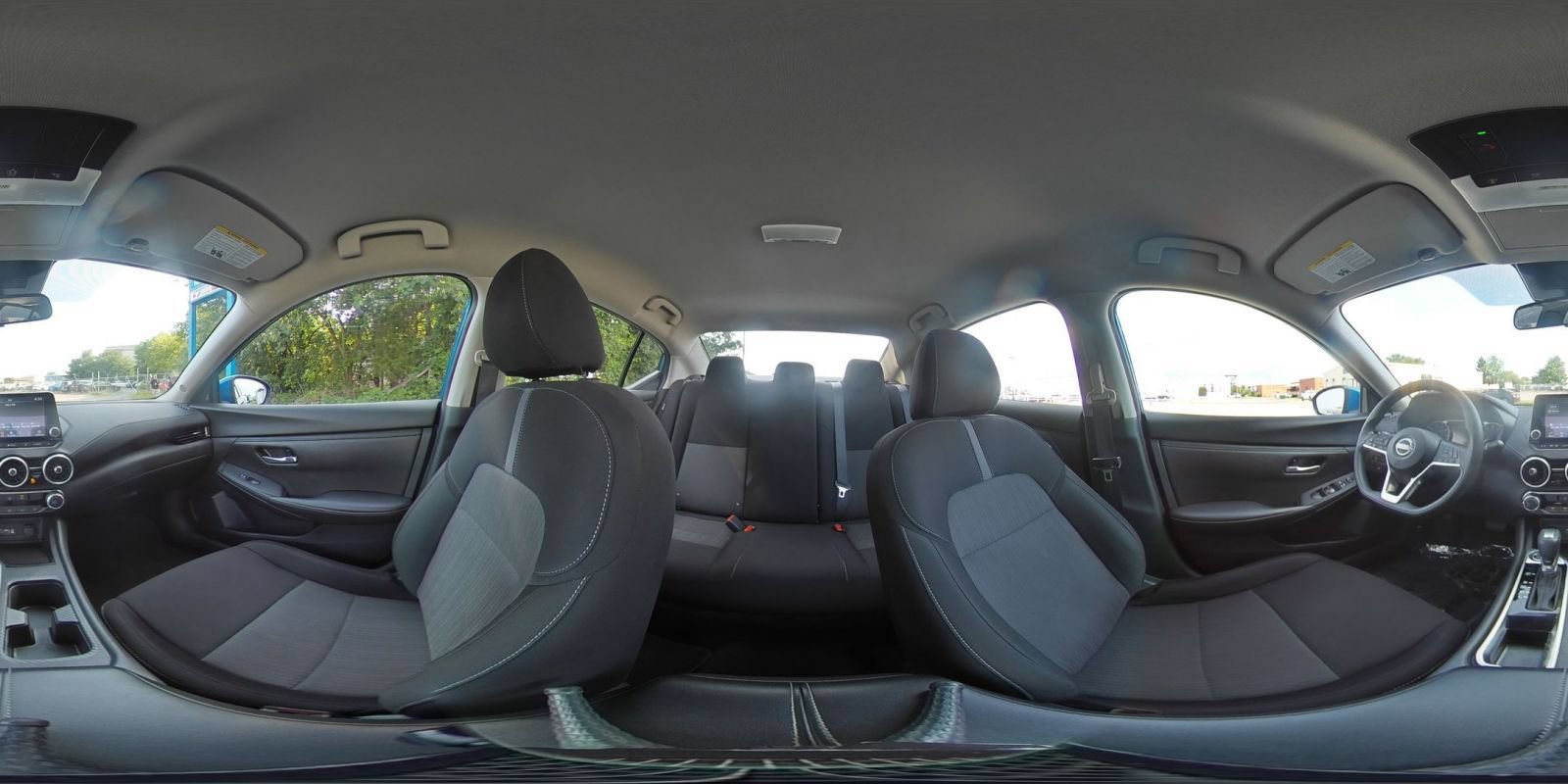 Used 2025 Nissan Sentra SV FWD image 40