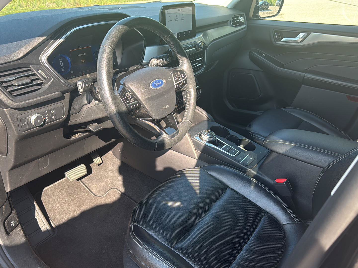 Used 2021 Ford Escape Titanium AWD/4WD image 11