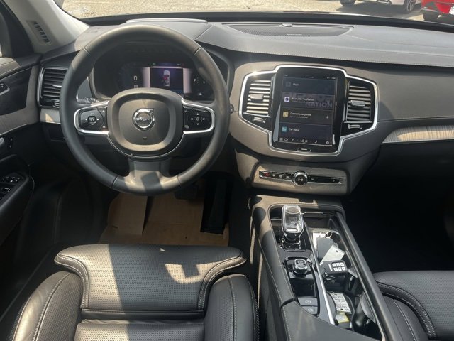 Used 2024 Volvo XC90 B6 Ultimate image 2