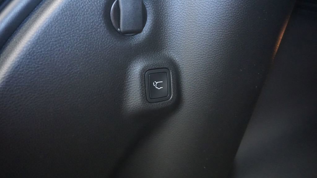 New 2026 Jeep Compass Limited image 23