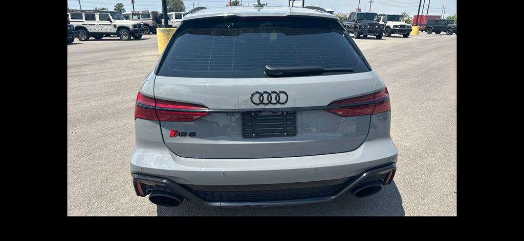 Used 2022 Audi RS 6 AWD/4WD image 7