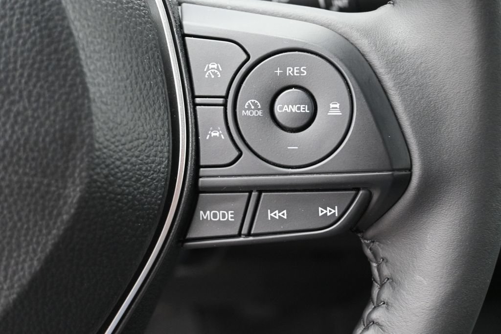 Certified 2026 Toyota Corolla SE w/ SE Package FWD image 16