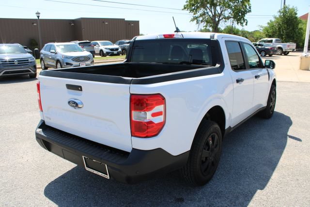 Used 2022 Ford Maverick XL FWD image 5