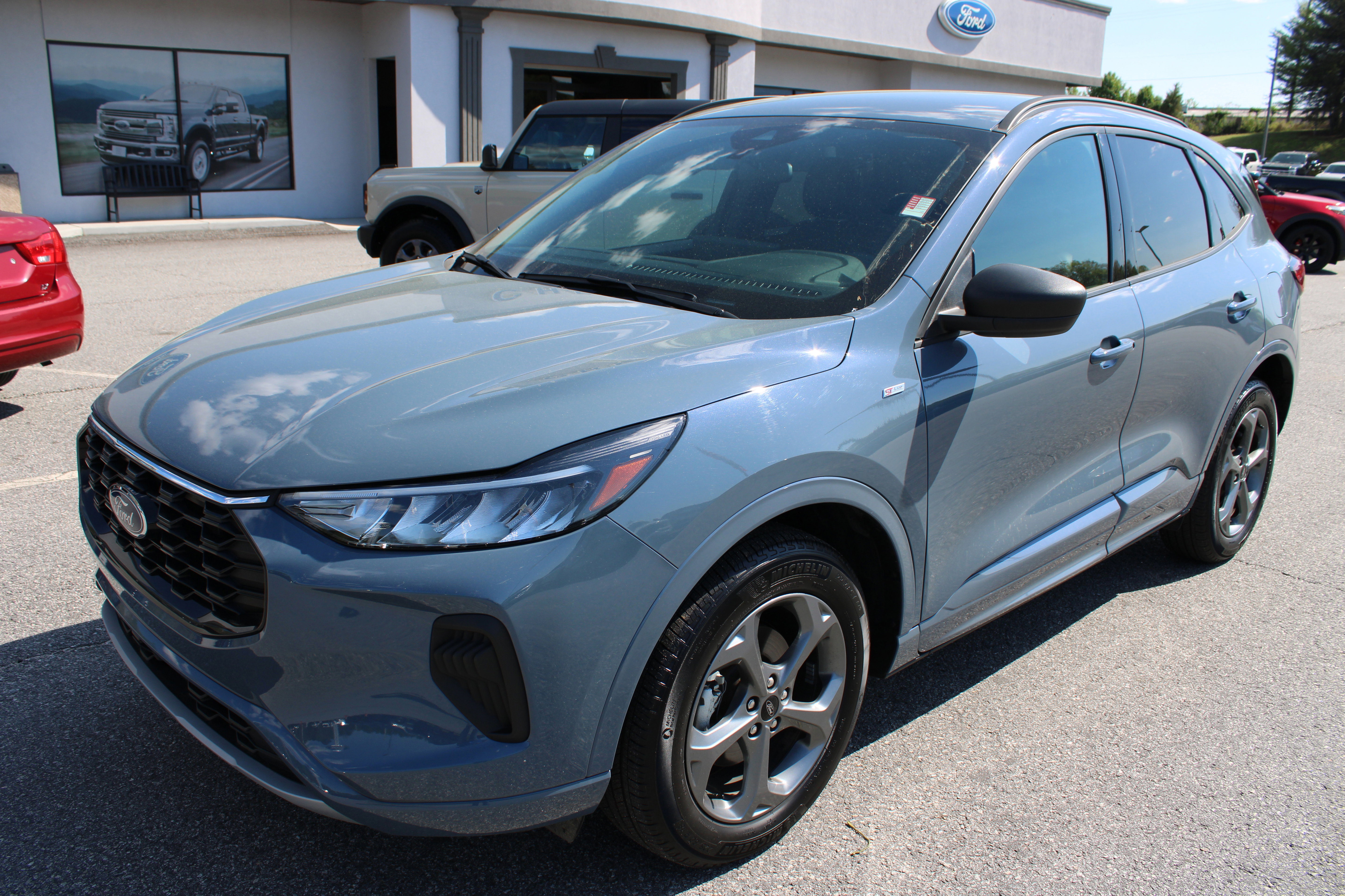 Used 2024 Ford Escape ST-Line w/ Tech Pack #1 image 2
