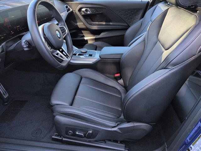 Used 2025 BMW 230i Coupe w/ M Sport Package image 17