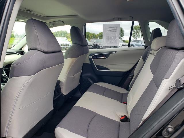 Used 2019 Toyota RAV4 XLE image 22