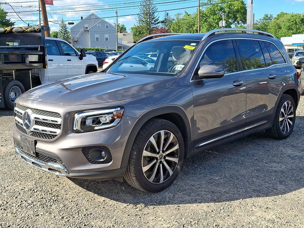 Used 2021 Mercedes-Benz GLB 250 4MATIC image 3