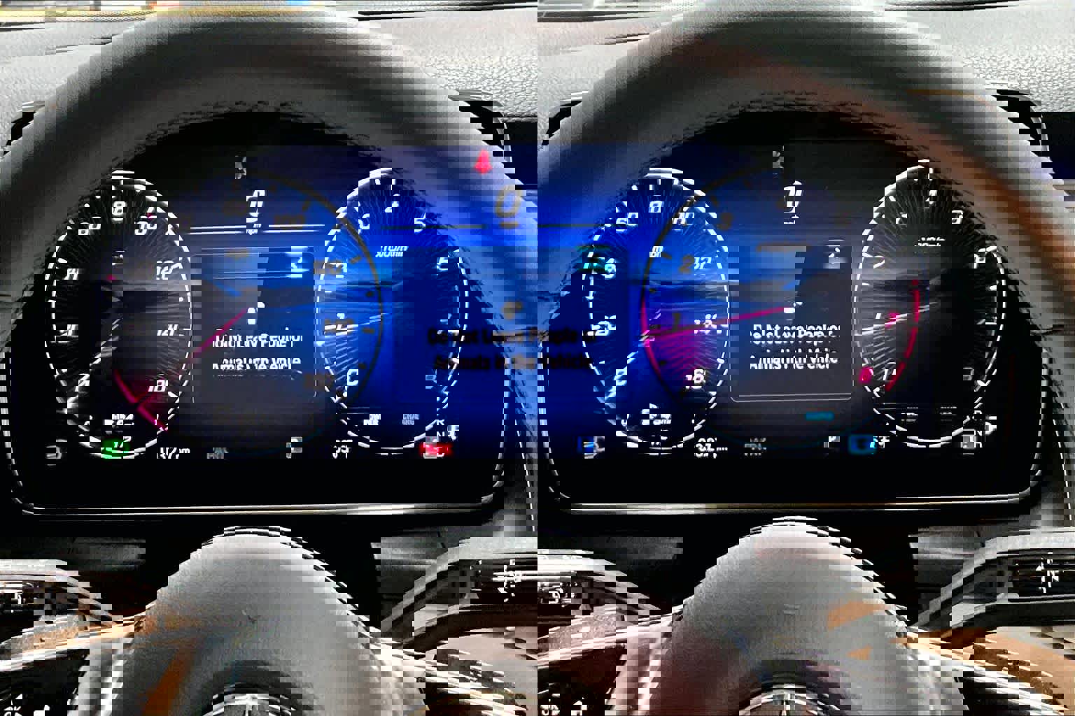 Used 2026 Mercedes-Benz GLC 300 4MATIC image 26