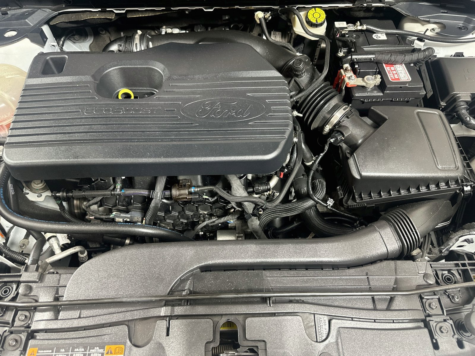 Used 2020 Ford Escape Titanium AWD/4WD image 30