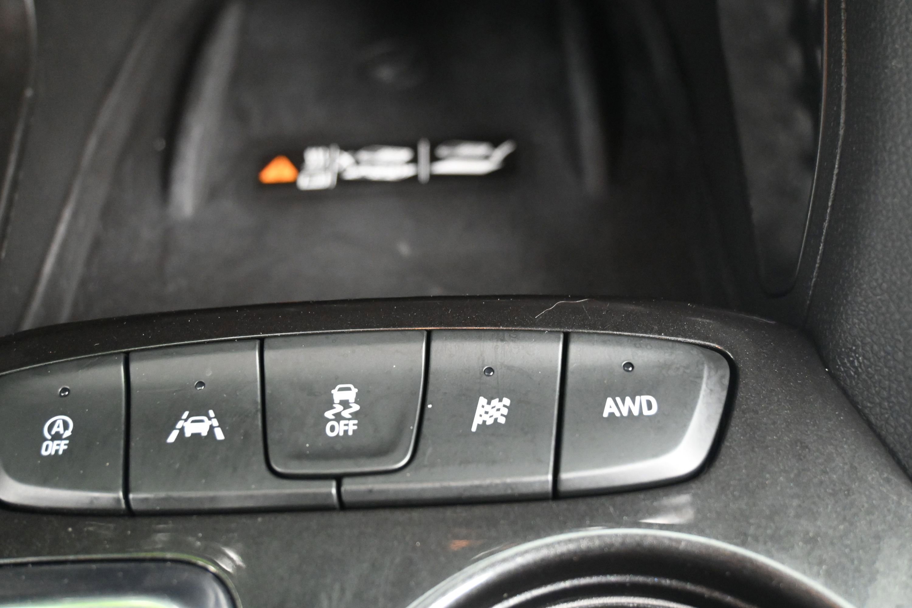 Used 2024 Chevrolet TrailBlazer RS w/ Convenience Package AWD/4WD image 17