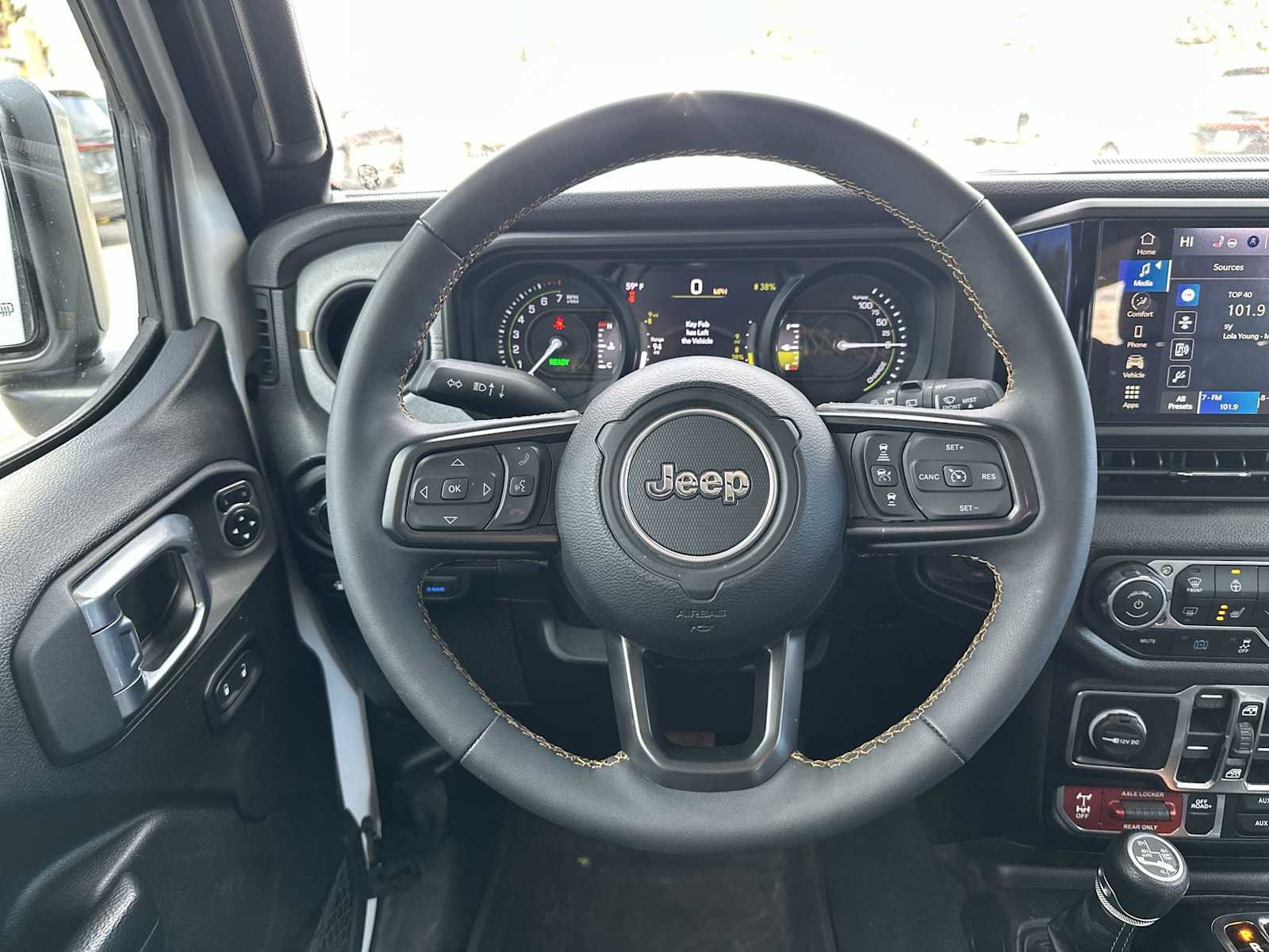 Used 2024 Jeep Wrangler Willys image 11