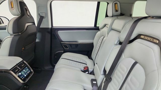 Used 2024 Rivian R1S Adventure AWD/4WD image 33
