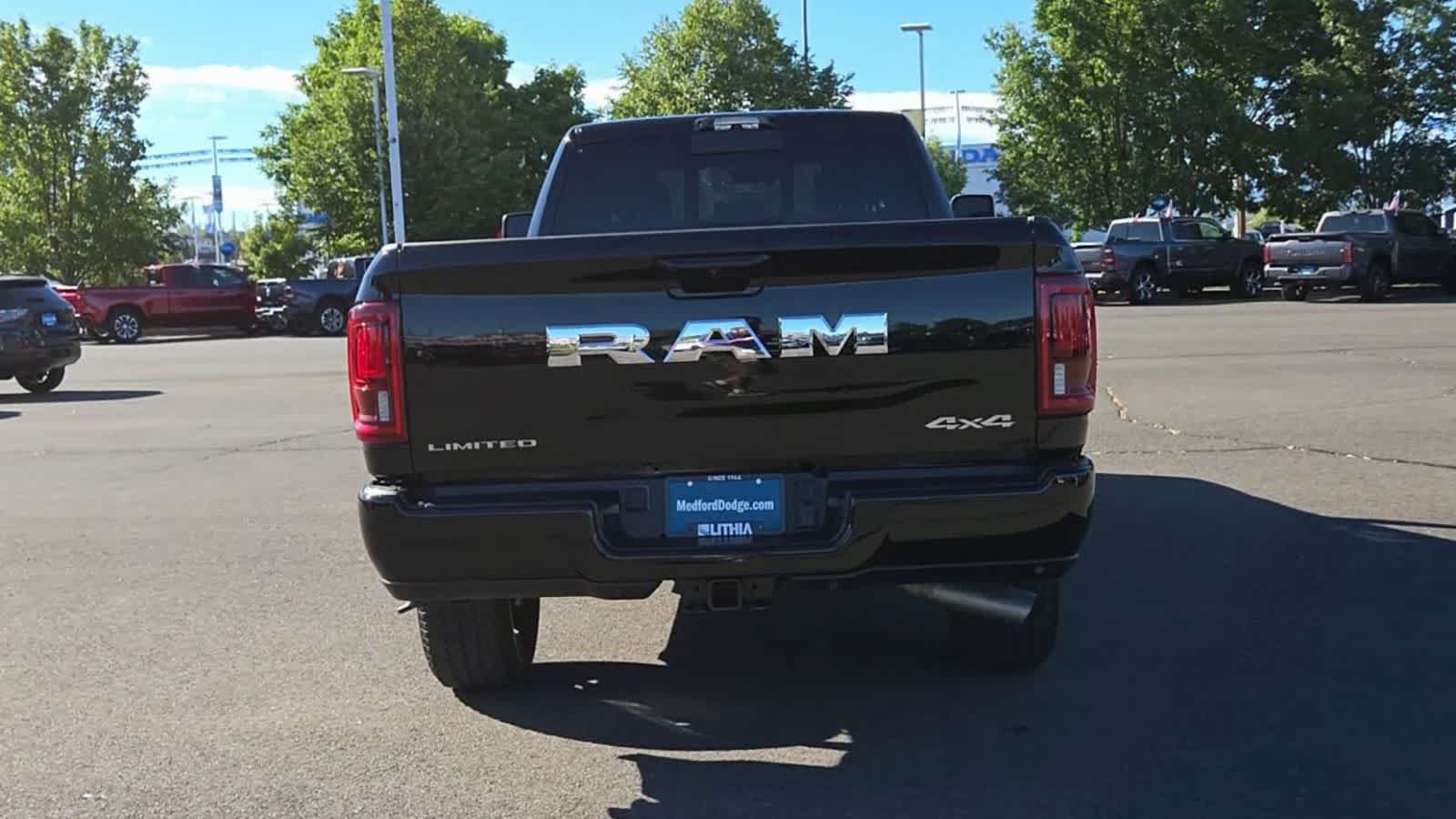 Used 2025 RAM 2500 Limited AWD/4WD image 7