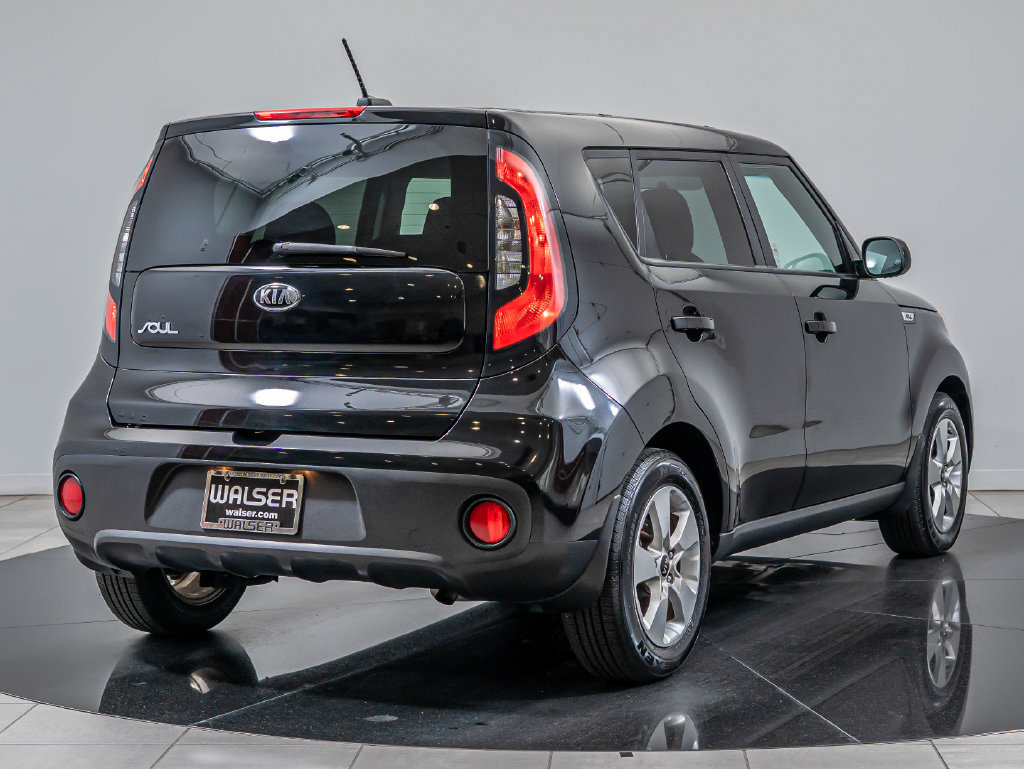Used 2017 Kia Soul FWD image 10