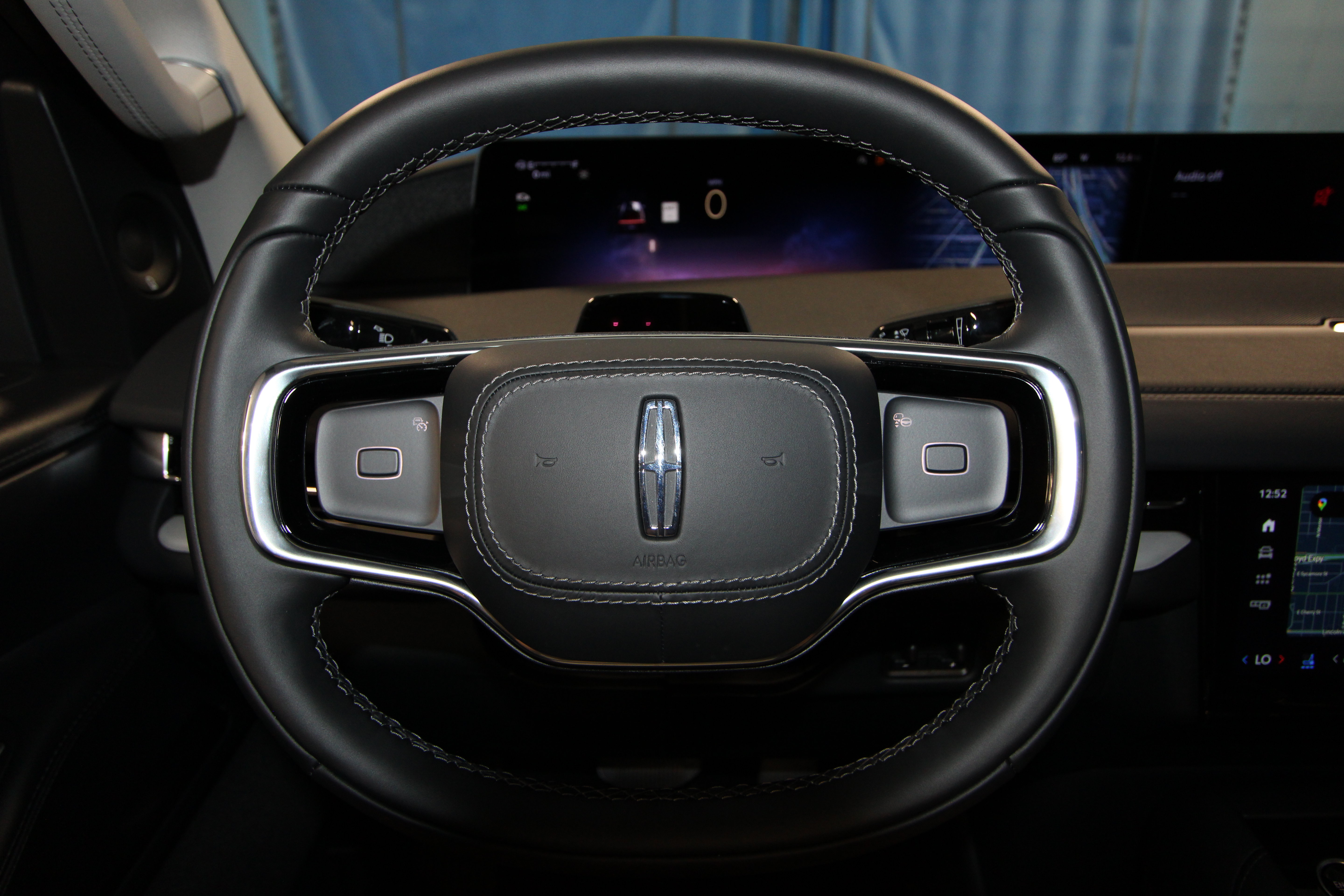 New 2027 Lincoln Navigator L Reserve AWD/4WD image 10