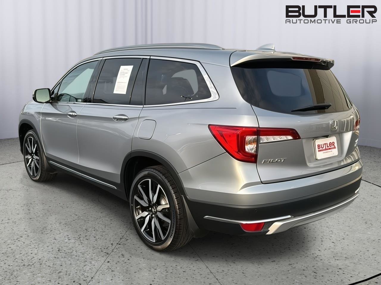 Used 2021 Honda Pilot Elite image 3