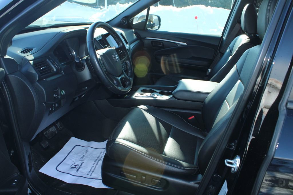 Certified 2024 Honda Passport EX-L image 13