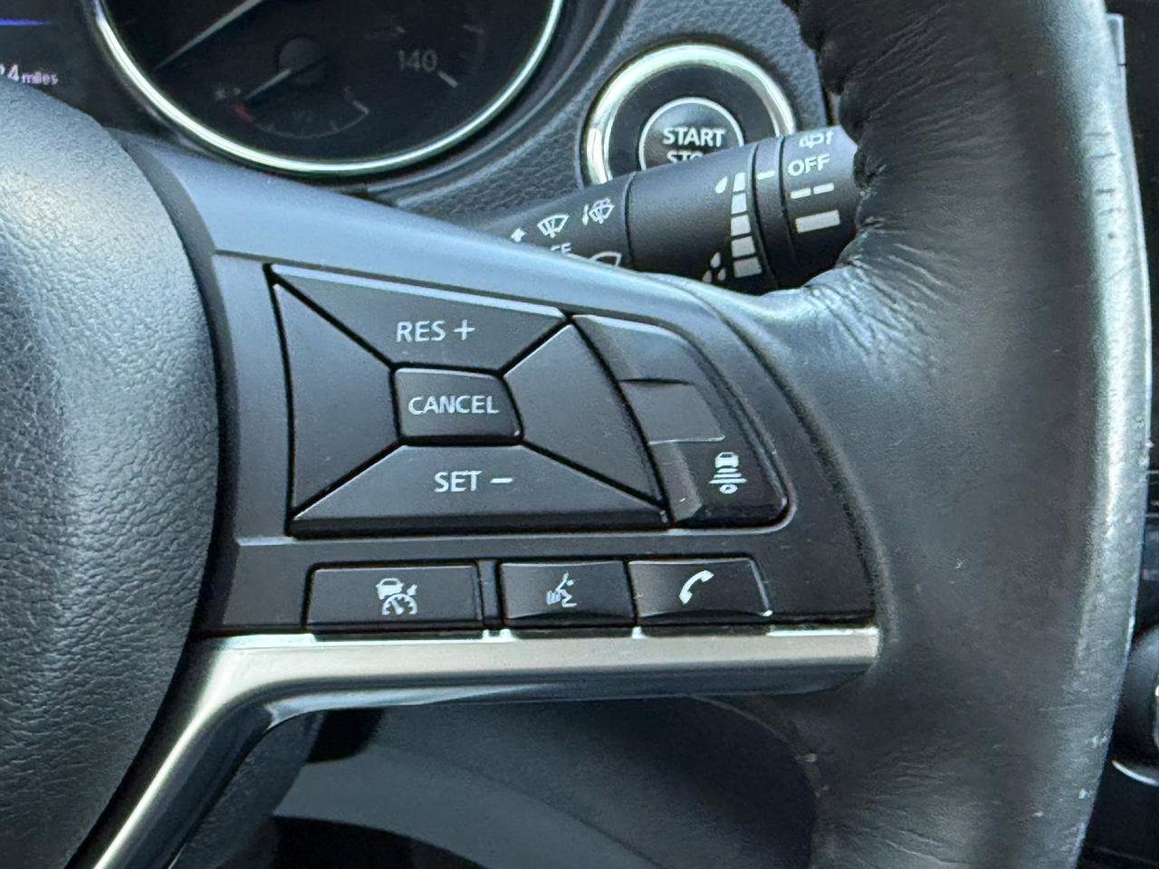 Used 2018 Nissan Rogue SL w/ Premium Package AWD/4WD image 15