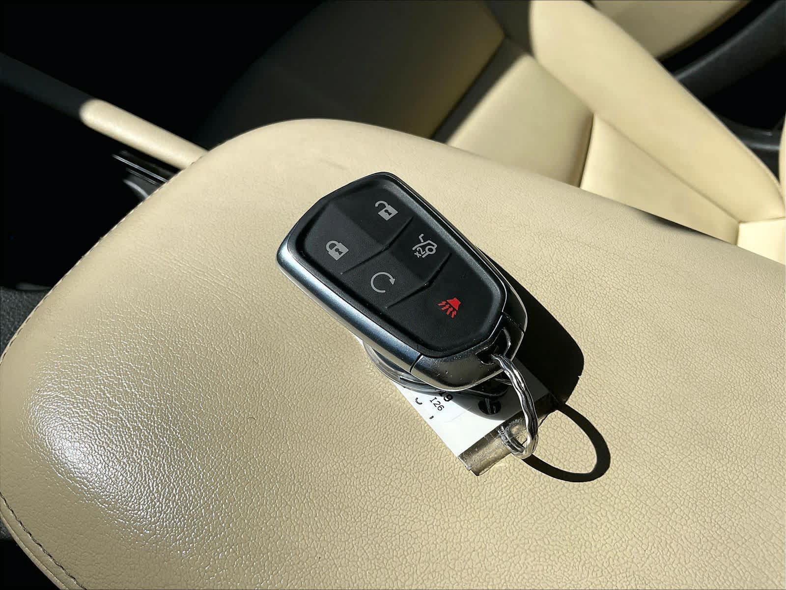 Used 2019 Cadillac XT5 FWD image 14
