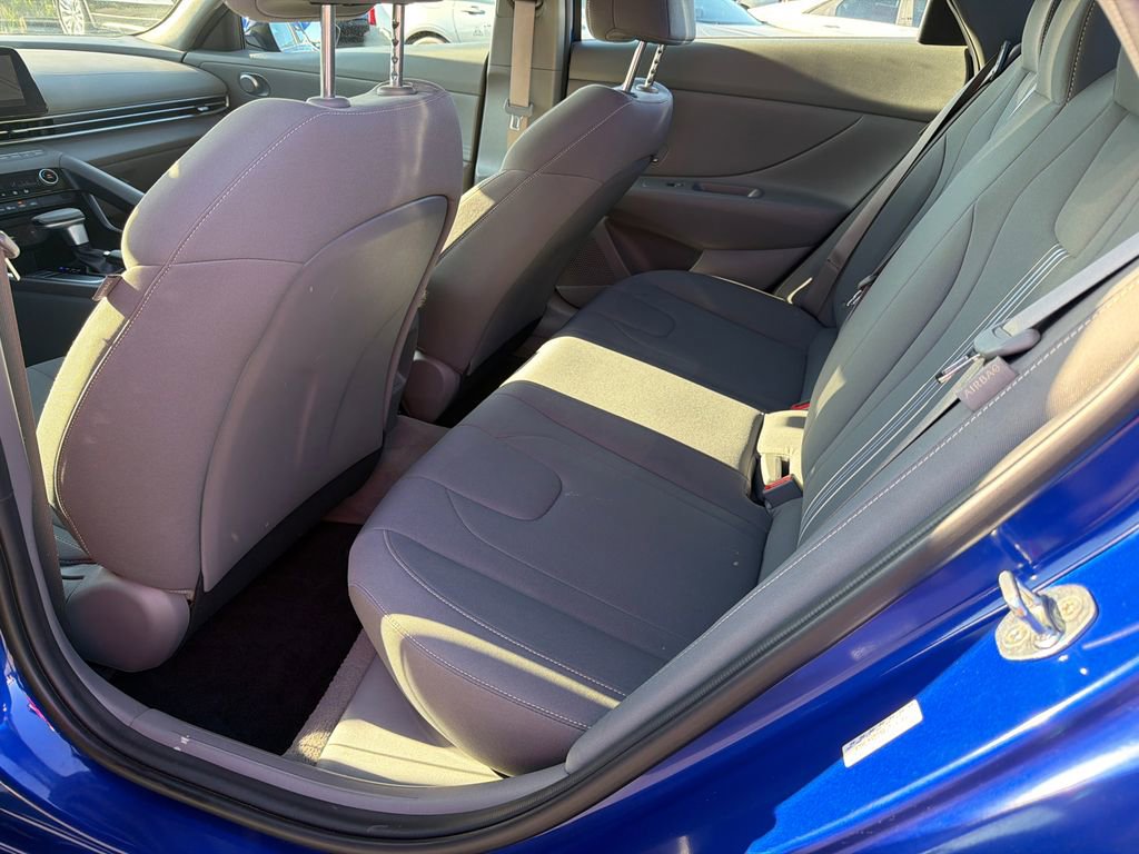 Used 2024 Hyundai Elantra SEL image 20