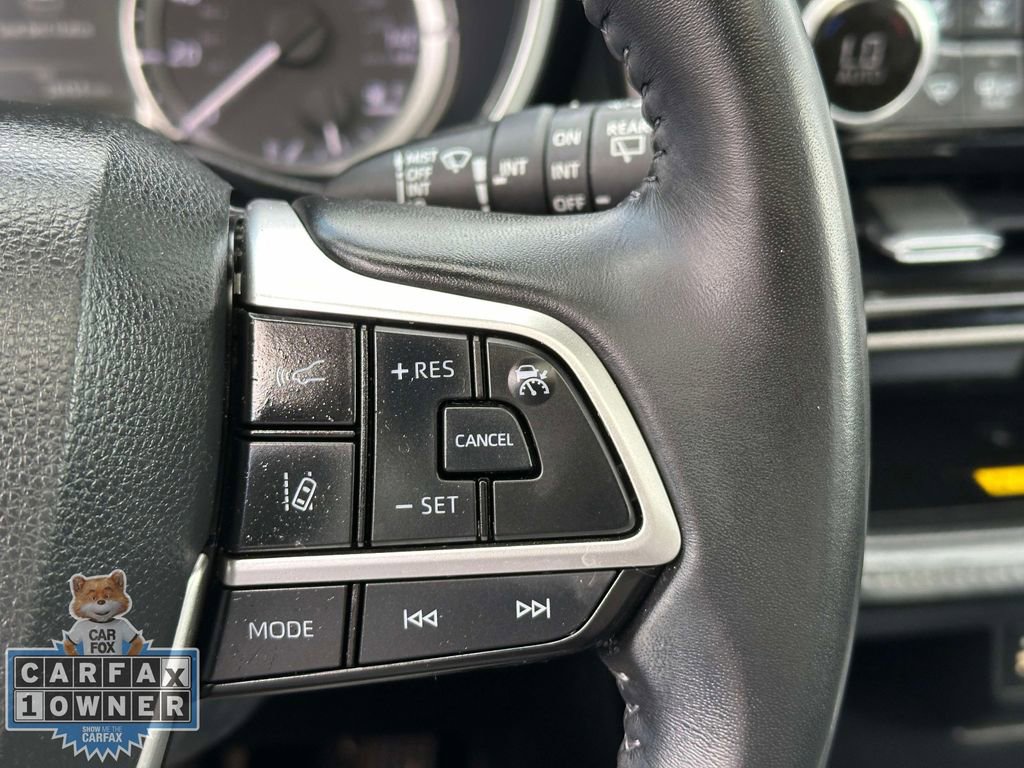 Used 2023 Toyota Highlander XLE image 23