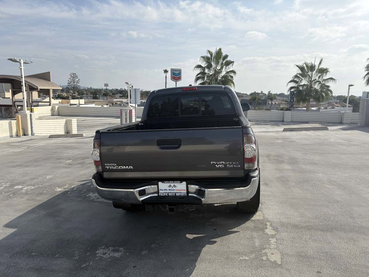 Used 2010 Toyota Tacoma PreRunner image 34
