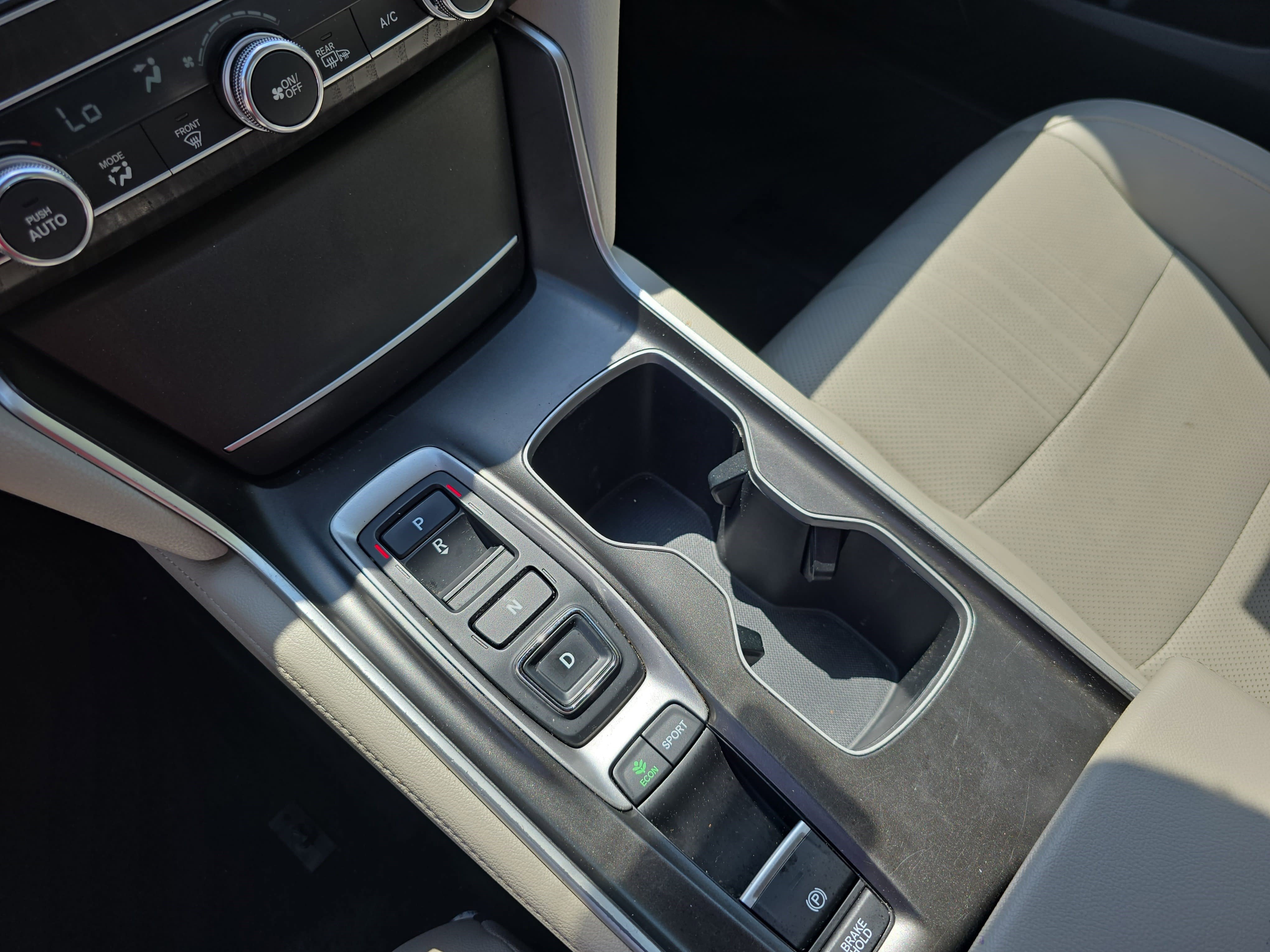 Used 2021 Honda Accord Touring image 25