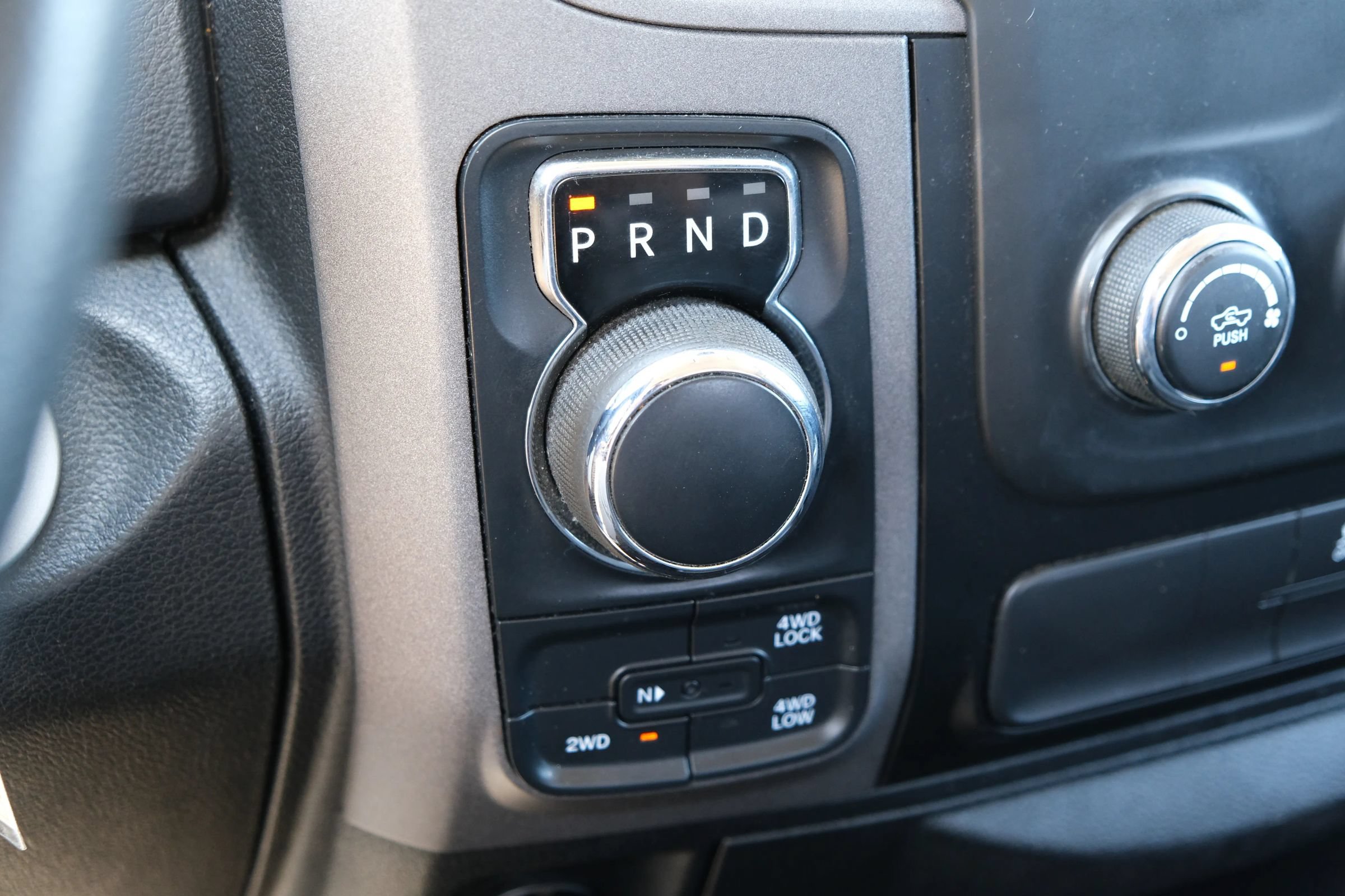 Used 2017 RAM 1500 Express AWD/4WD image 29