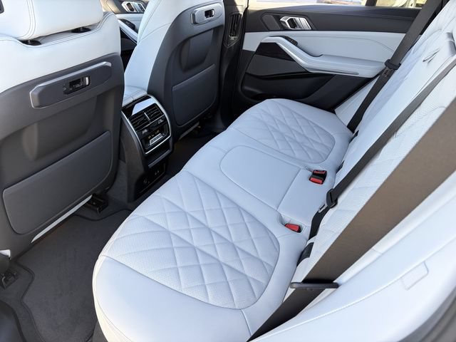 Used 2026 BMW X5 sDrive40i w/ M Sport Package RWD image 16