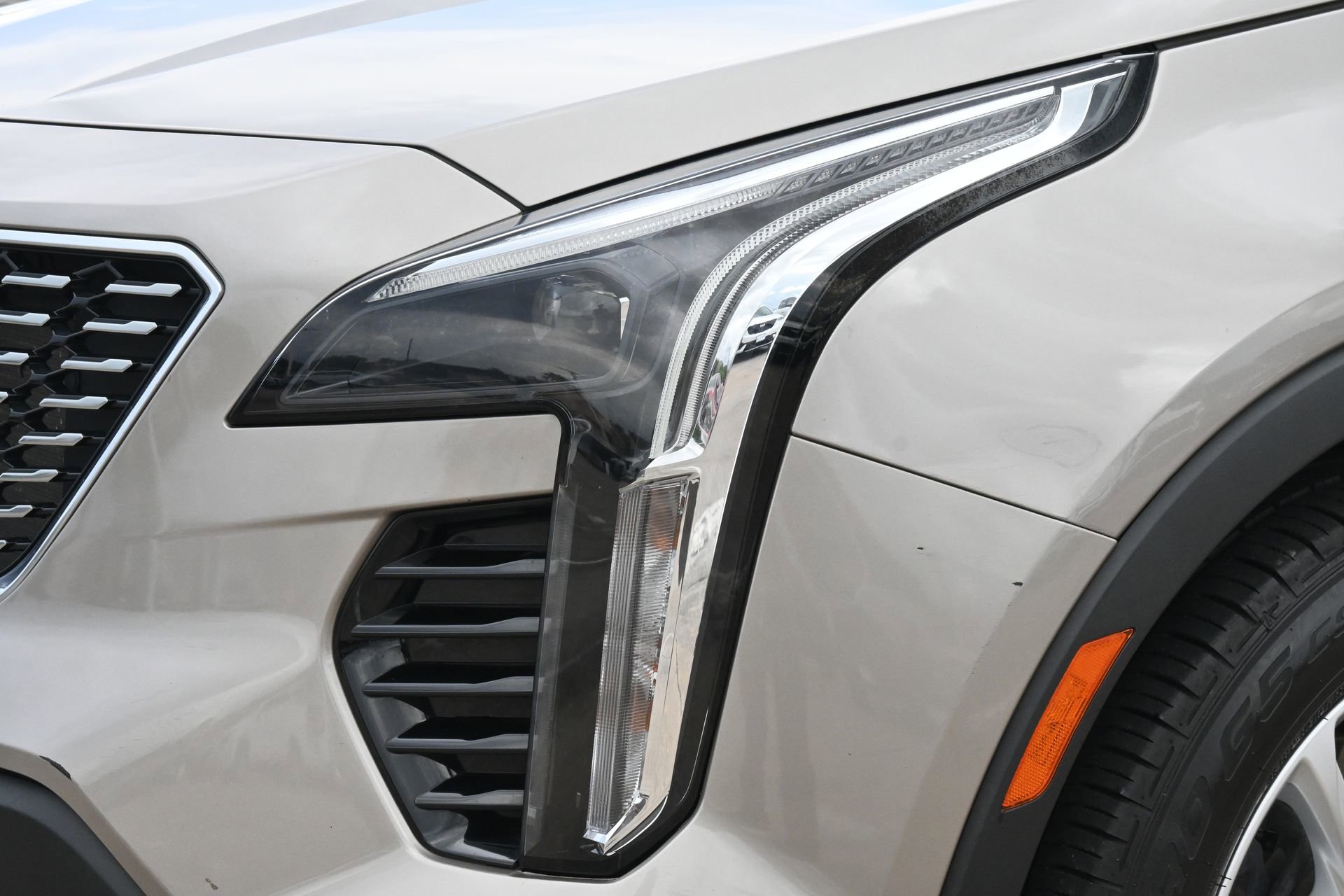 Certified 2023 Cadillac XT4 Luxury FWD image 28