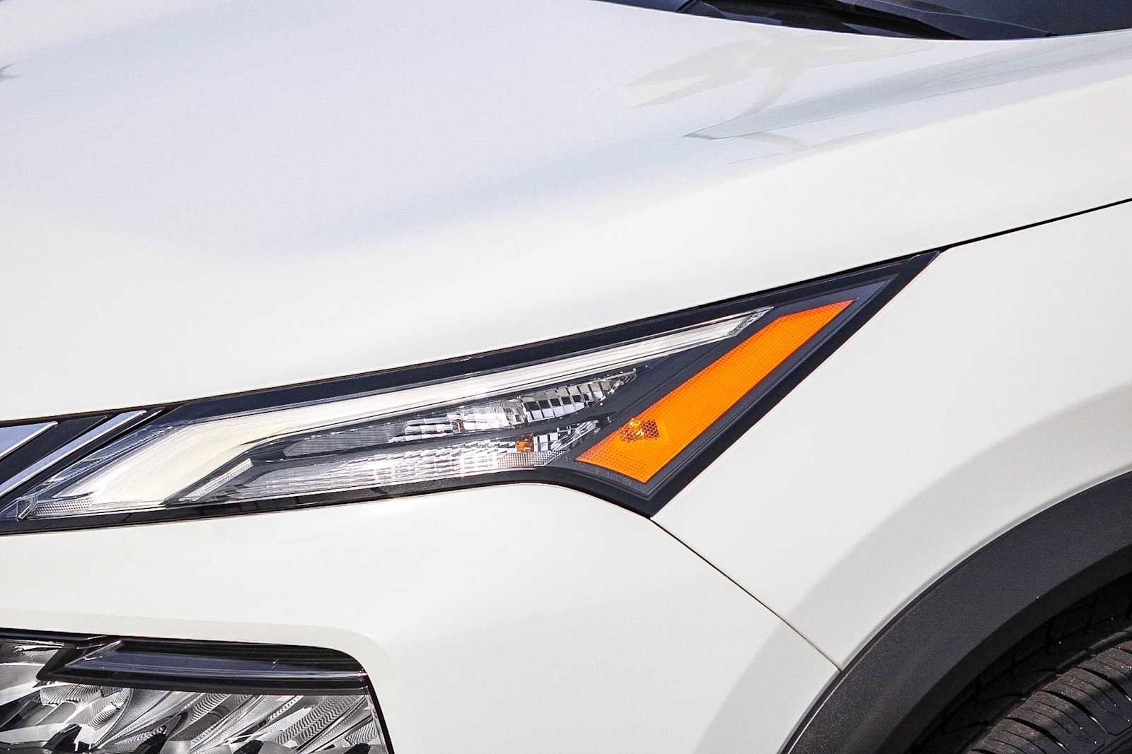 Used 2023 Nissan Rogue S image 10