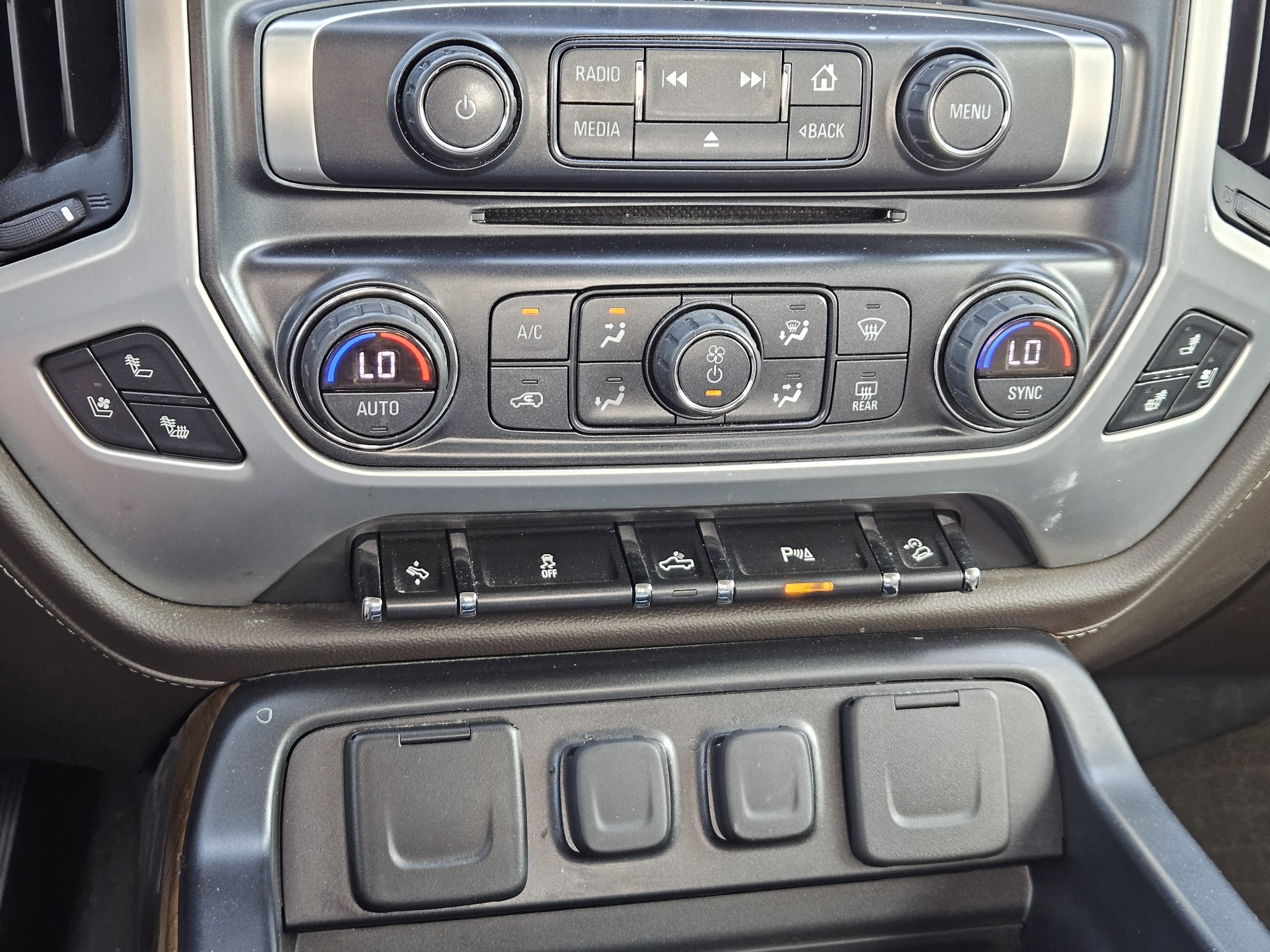 Used 2018 GMC Sierra 1500 SLT w/ Texas SLT Premium Package image 21