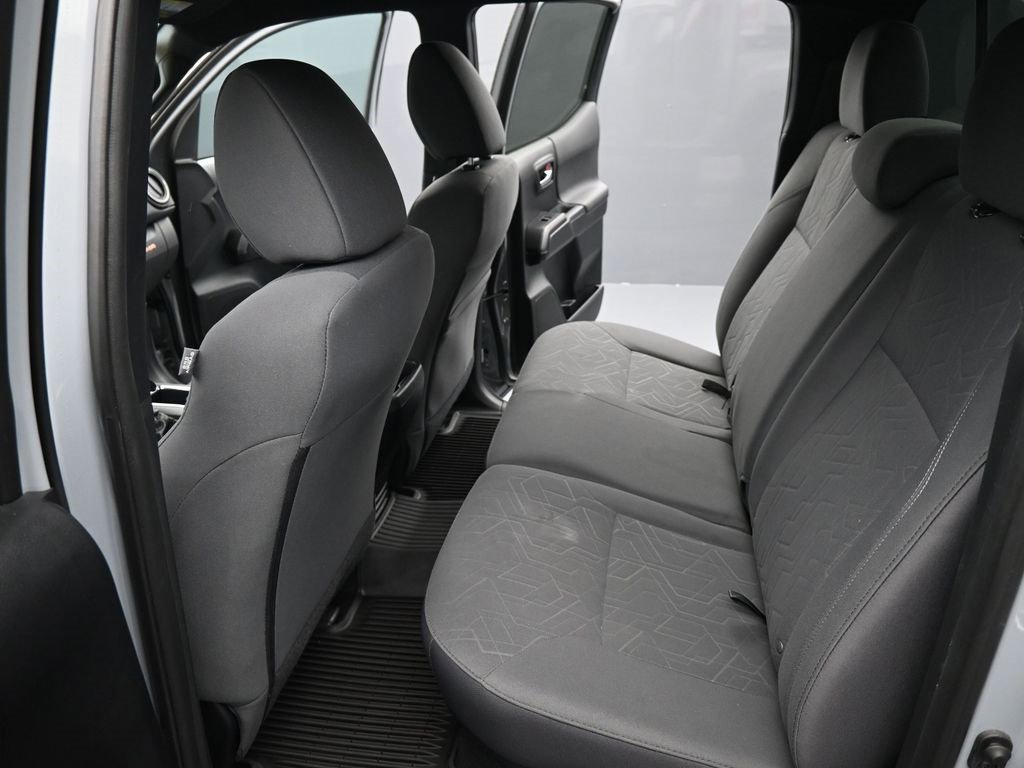 Used 2019 Toyota Tacoma TRD Off-Road image 16