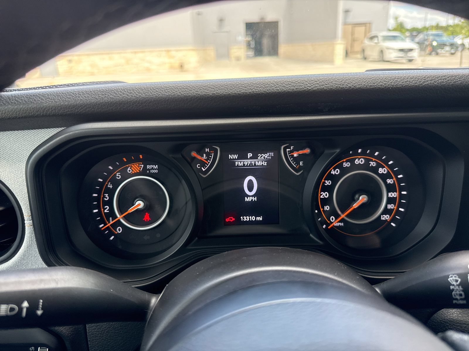 Used 2025 Jeep Wrangler Sport AWD/4WD image 13