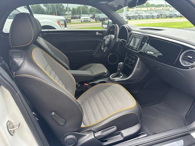 Used 2018 Volkswagen Beetle 2.0T Dune FWD image 5