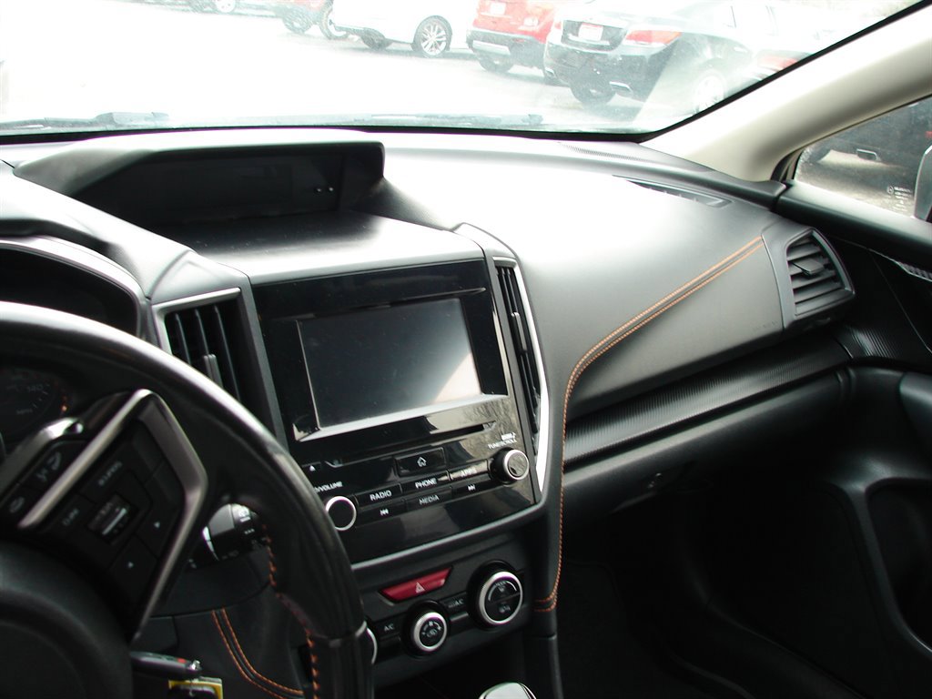 Used 2020 Subaru Crosstrek 2.0i Premium image 7