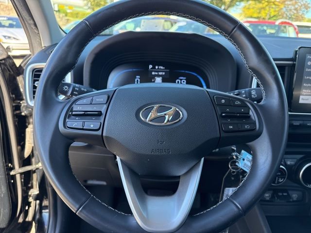 Certified 2023 Hyundai Venue SEL image 15