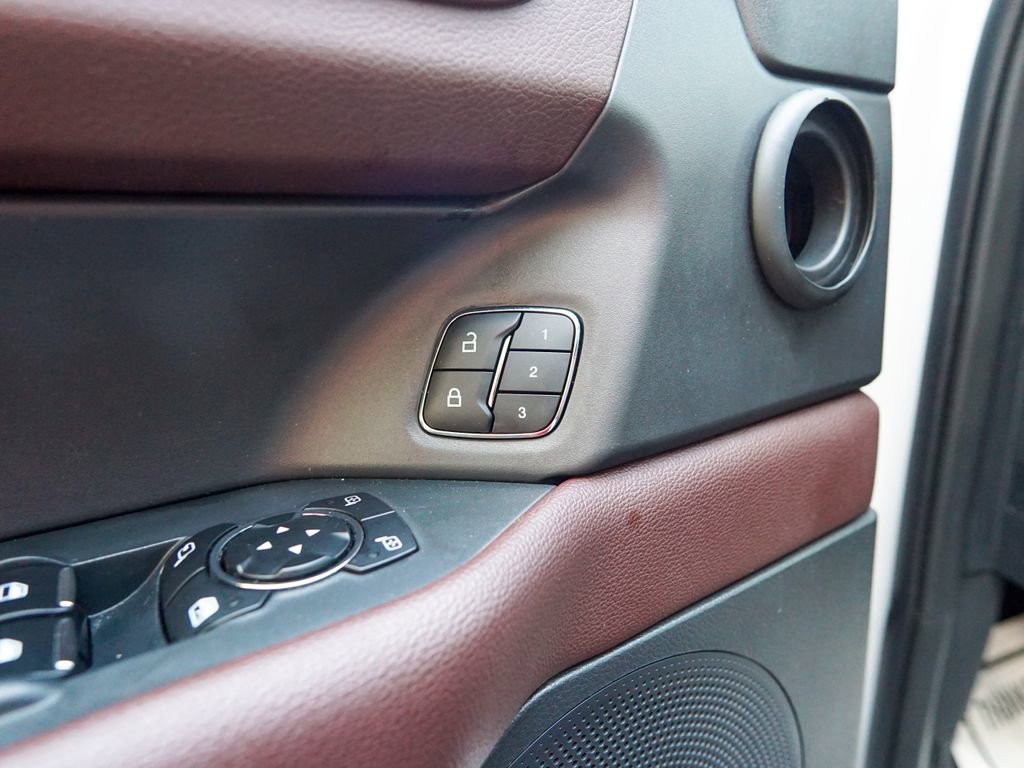 Used 2024 Ford Expedition Max Limited image 23