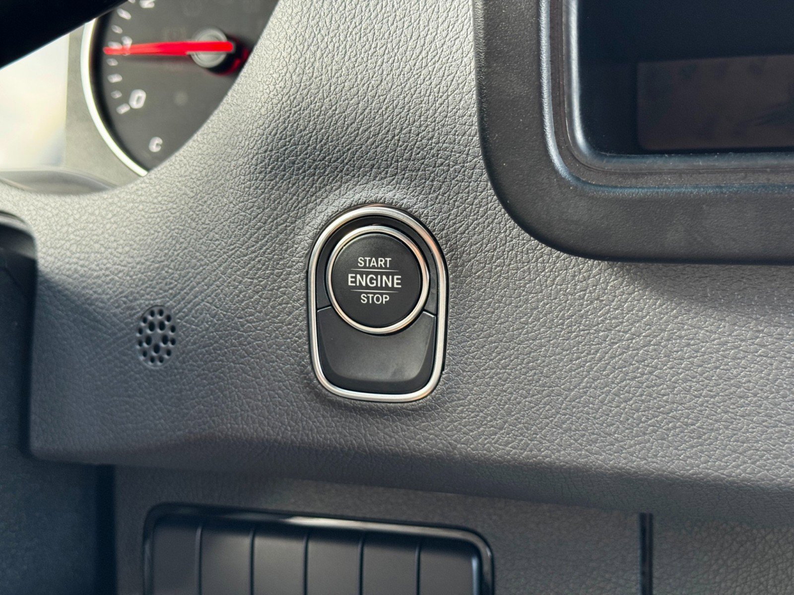 Used 2023 Mercedes-Benz Sprinter 1500 image 22