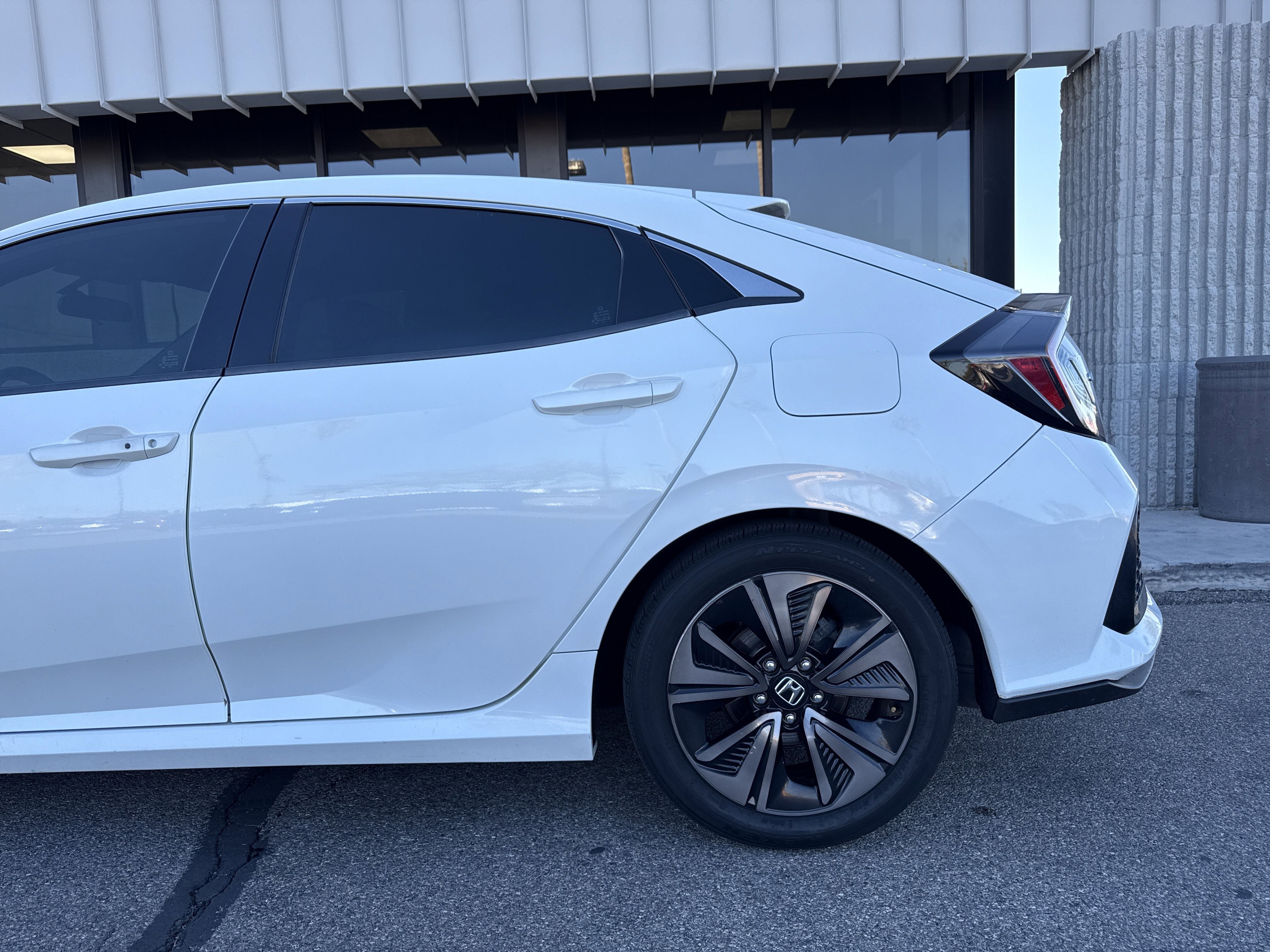 Used 2018 Honda Civic EX image 2