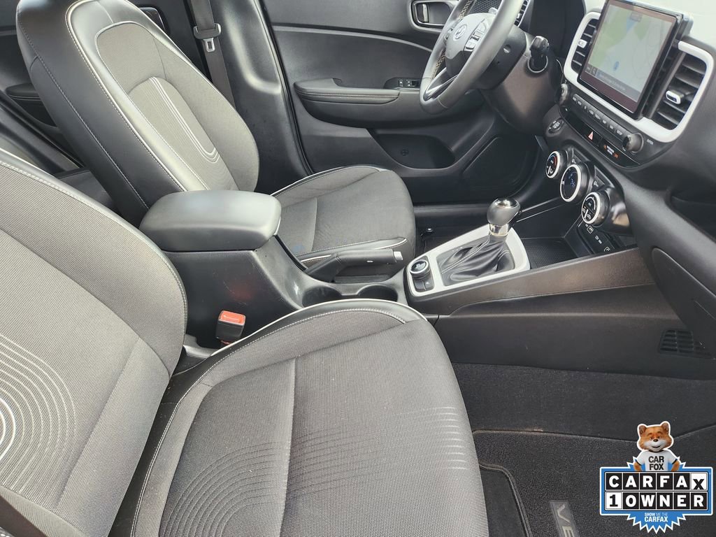 Used 2022 Hyundai Venue Limited w/ Cargo Package image 19