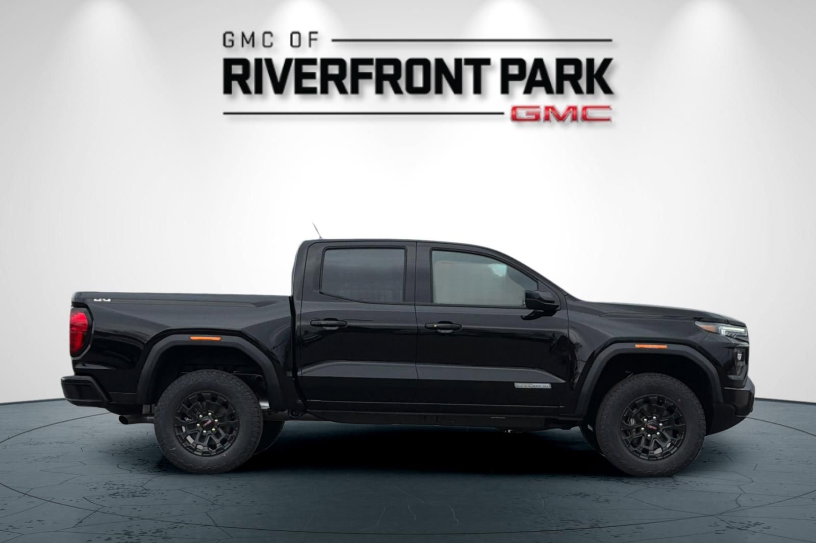 New 2026 GMC Canyon Elevation AWD/4WD image 2
