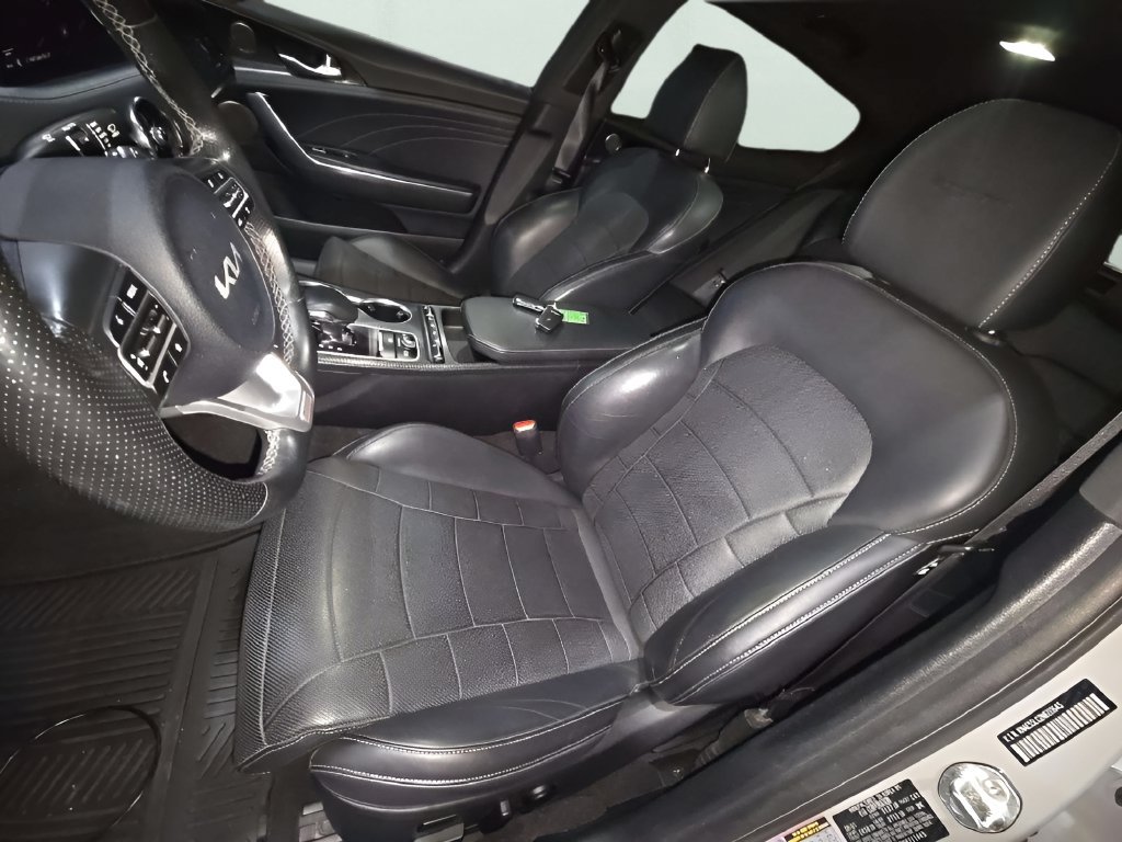Used 2022 Kia Stinger GT2 w/ Scorpion Package AWD/4WD image 11