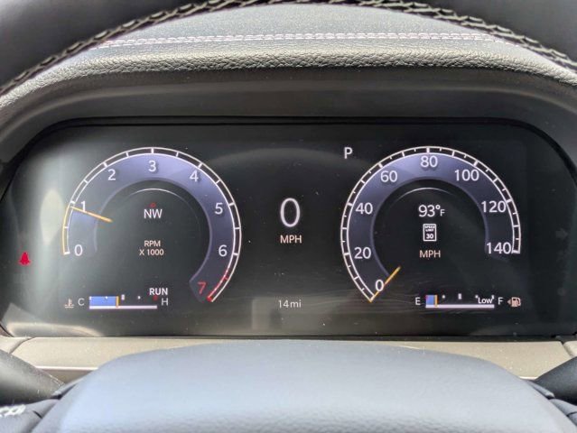 New 2026 Jeep Grand Cherokee L Limited w/ Luxury Tech Group II AWD/4WD image 29