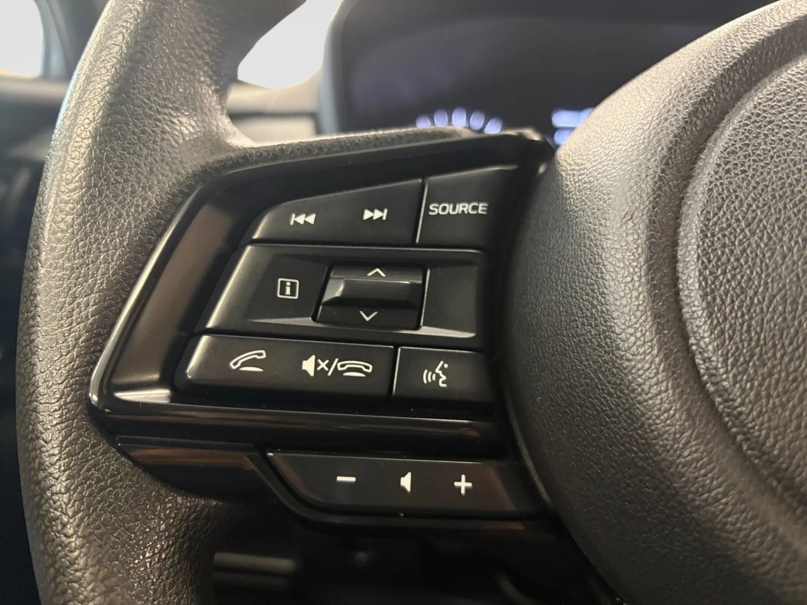 Used 2024 Subaru Crosstrek 2.0i AWD/4WD image 27