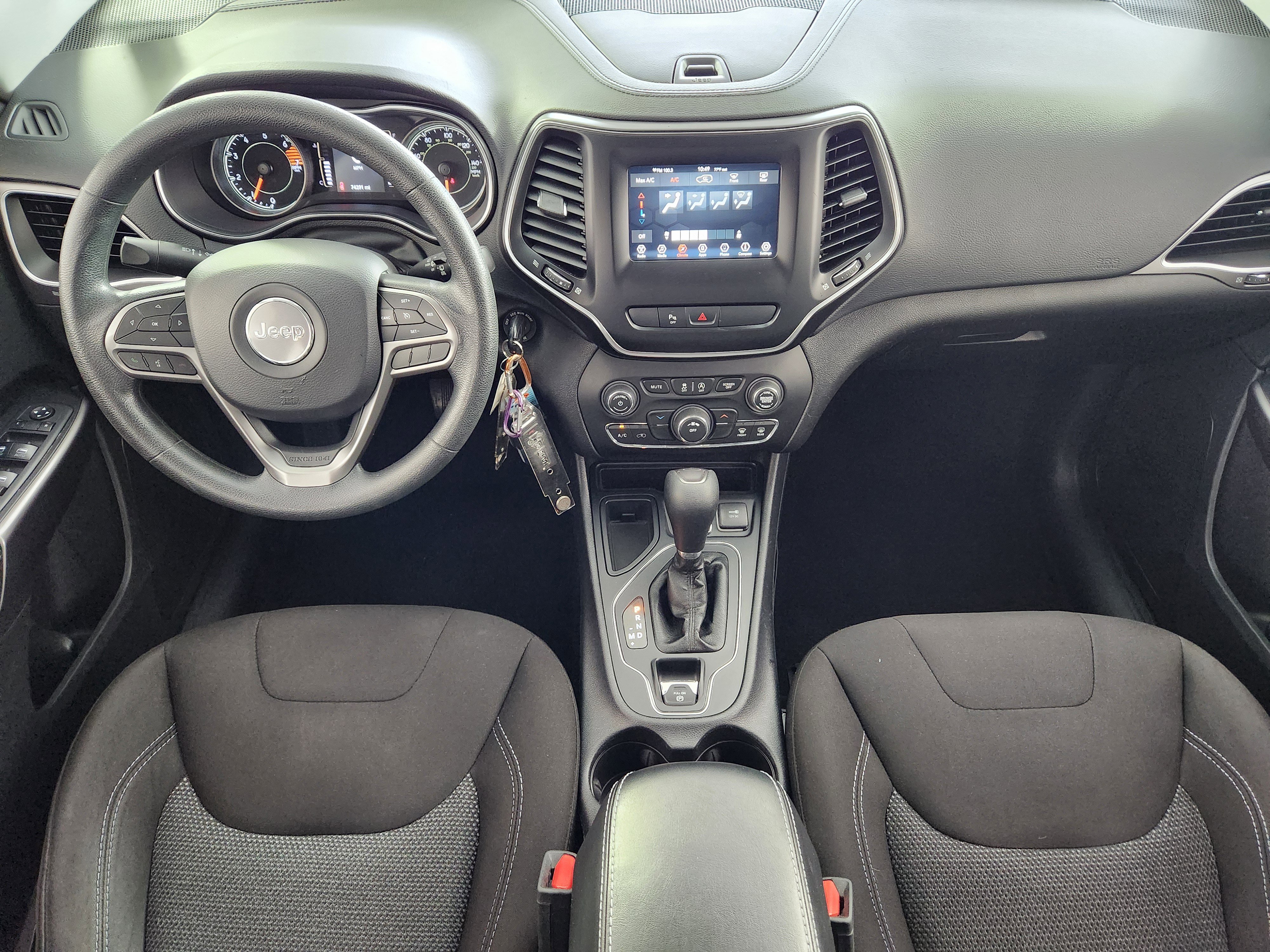 Used 2019 Jeep Cherokee Latitude w/ Popular Appearance Group FWD image 15