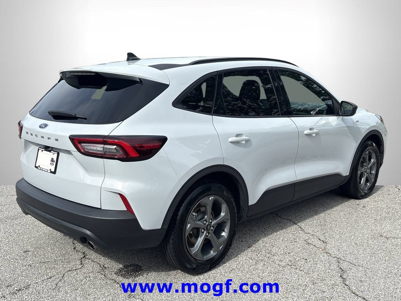 Used 2025 Ford Escape ST-Line FWD image 24