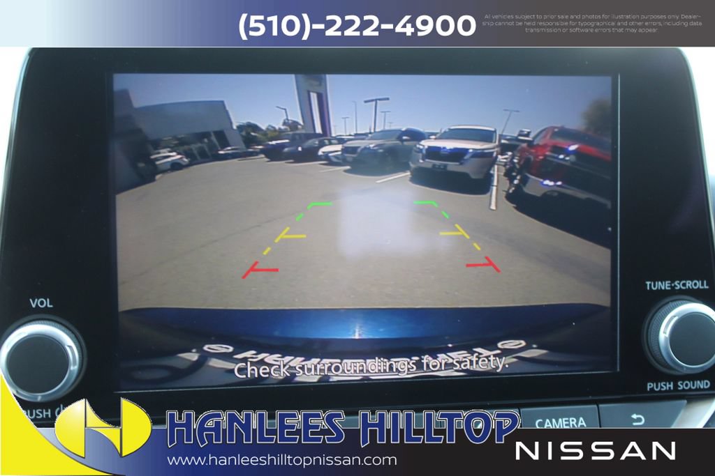 Used 2025 Nissan Rogue SV FWD image 27